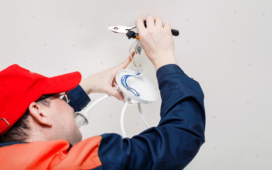 électricien installateur Paris 10