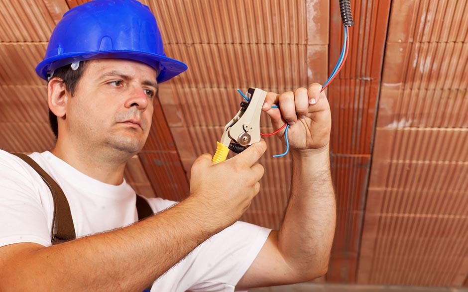 électricien de maintenance Paris 8